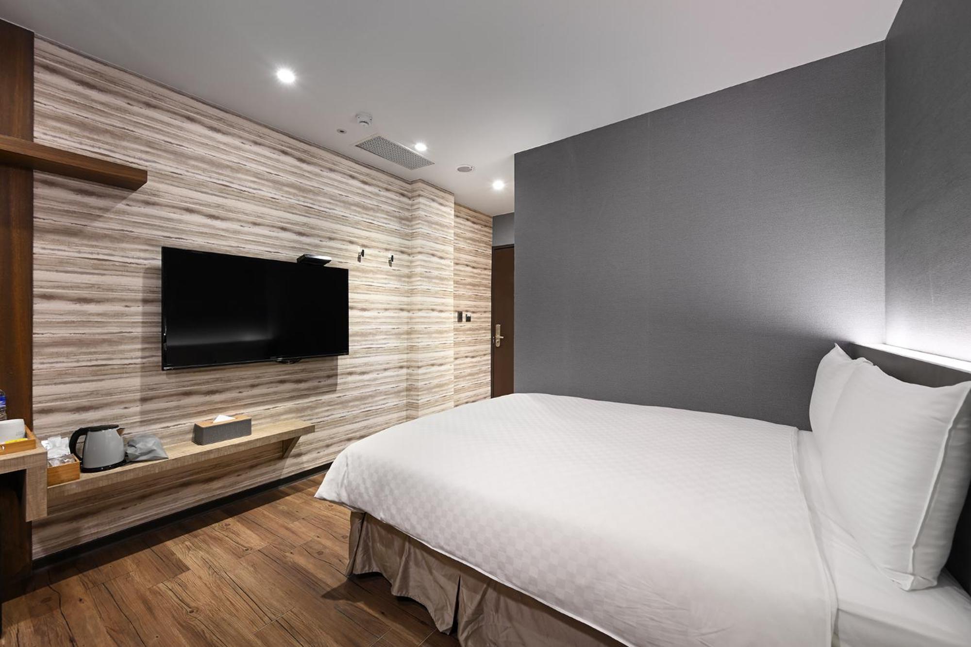 Ximen Hedo Hotel Kangding, Taipei Bagian luar foto