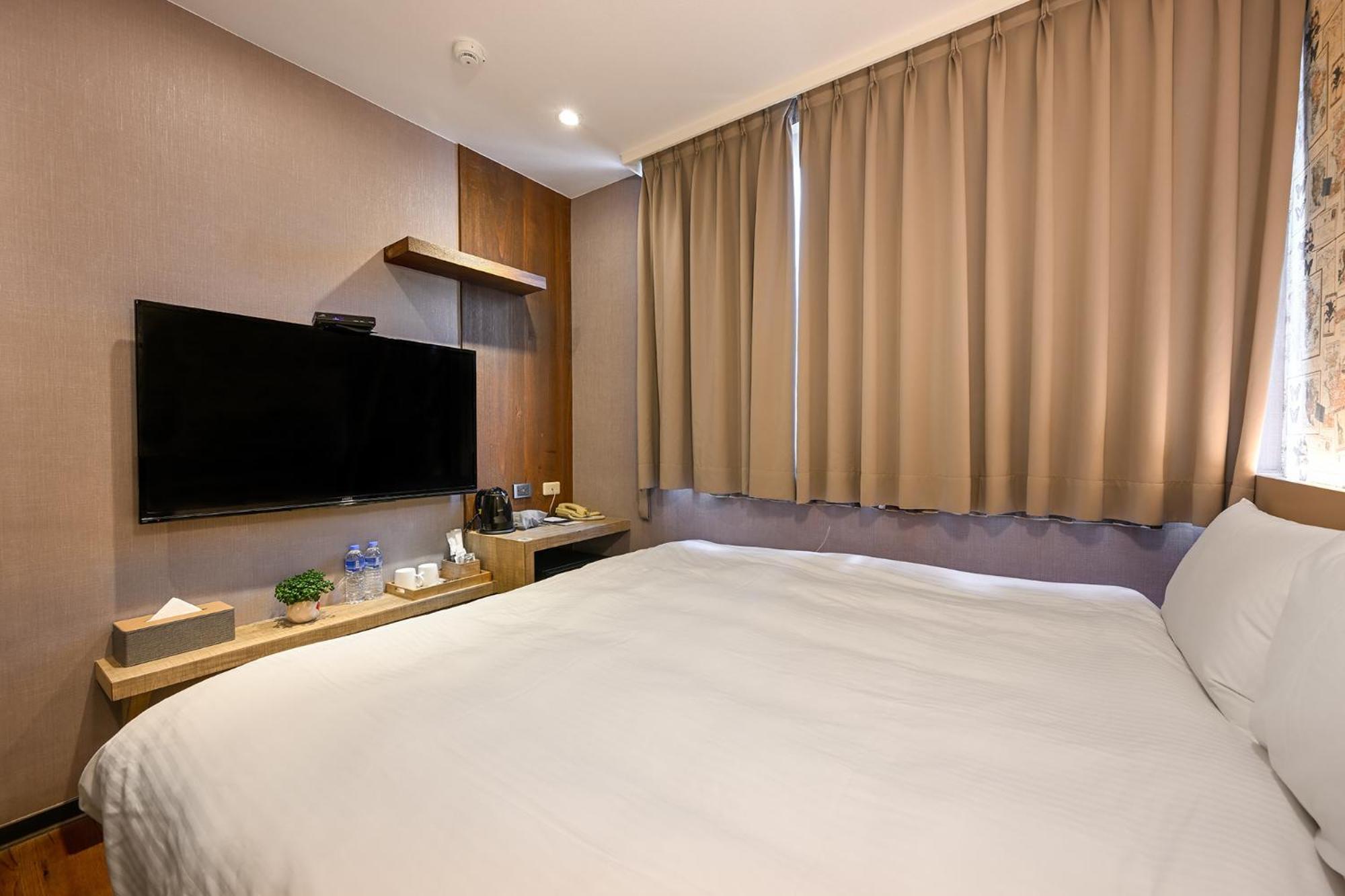 Ximen Hedo Hotel Kangding, Taipei Bagian luar foto