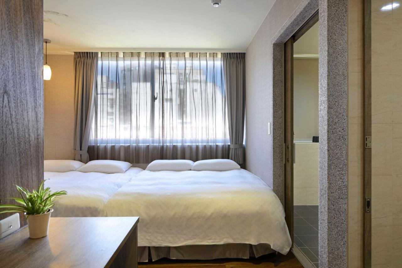 Ximen Hedo Hotel Kangding, Taipei Bagian luar foto